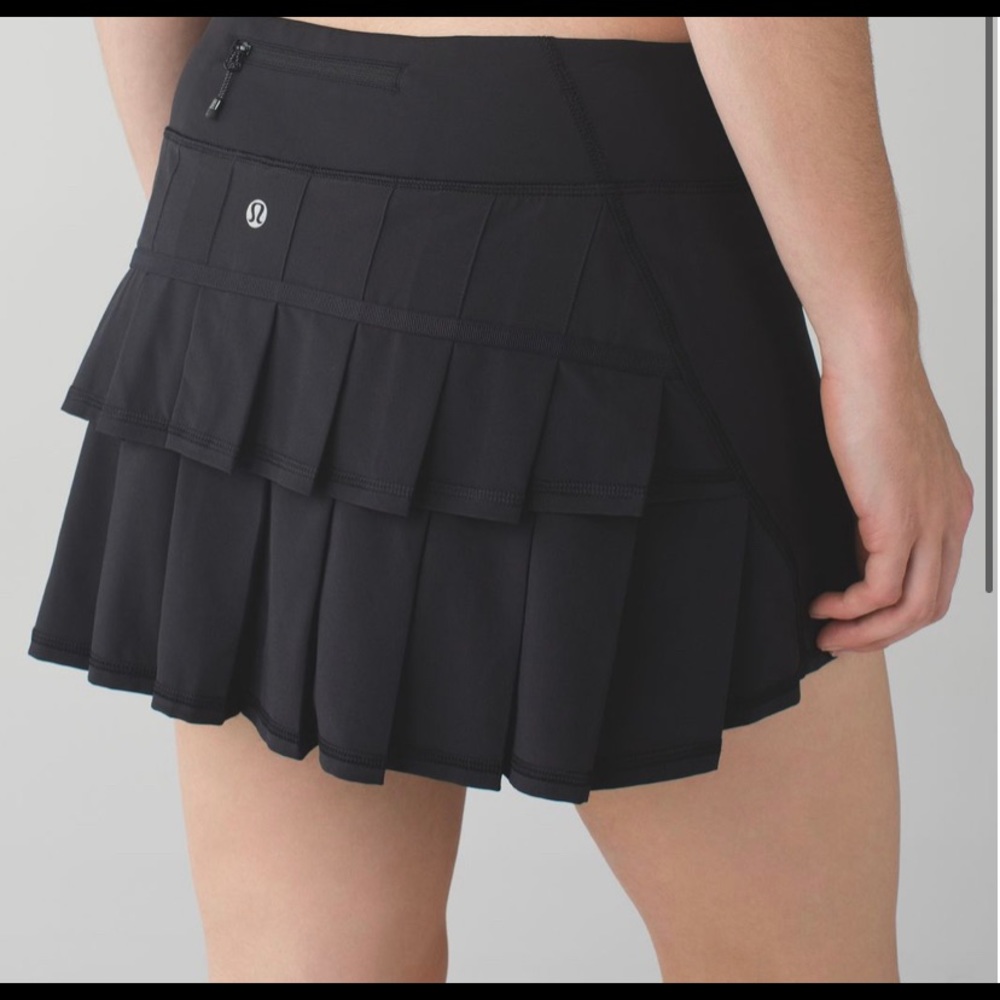 Black Lululemon Tennis Skirt